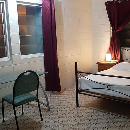 بيت شباب Asylum Cairns Share House المظهر الخارجي الصورة
